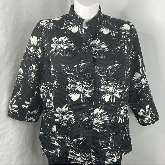 CJ Banks | Black/White Blazer/Top - Picture 1 of 5